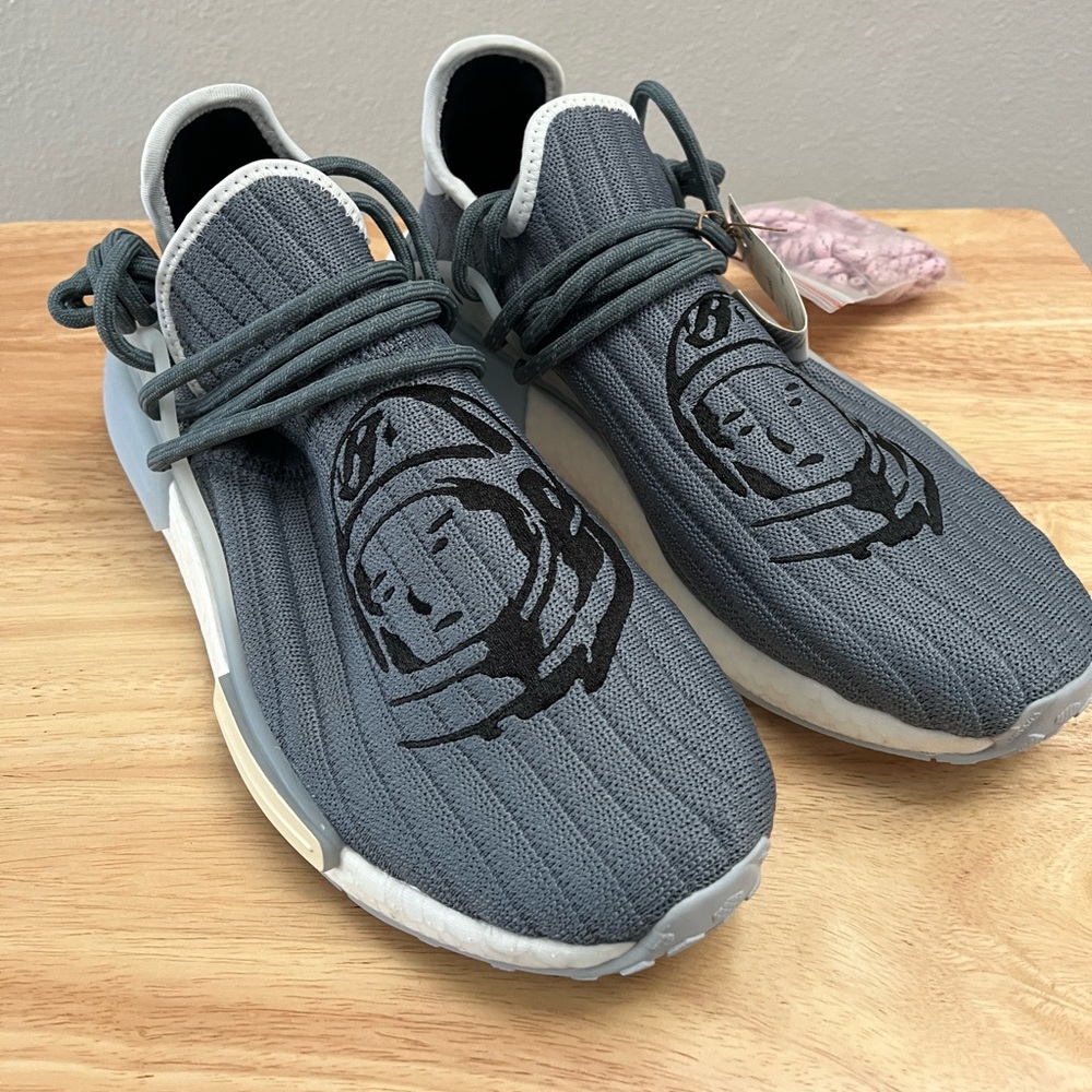 Adidas Nmd Pharrell BBC Gray Astronaut Rare Size 9